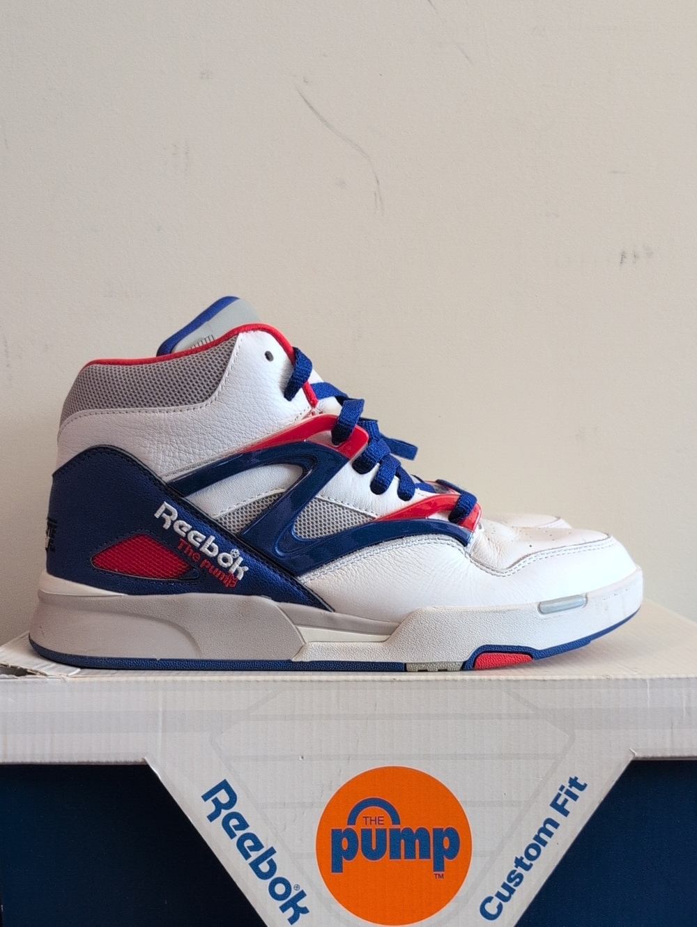 Reebok Pump Omni Zone 2 Sz 9.5